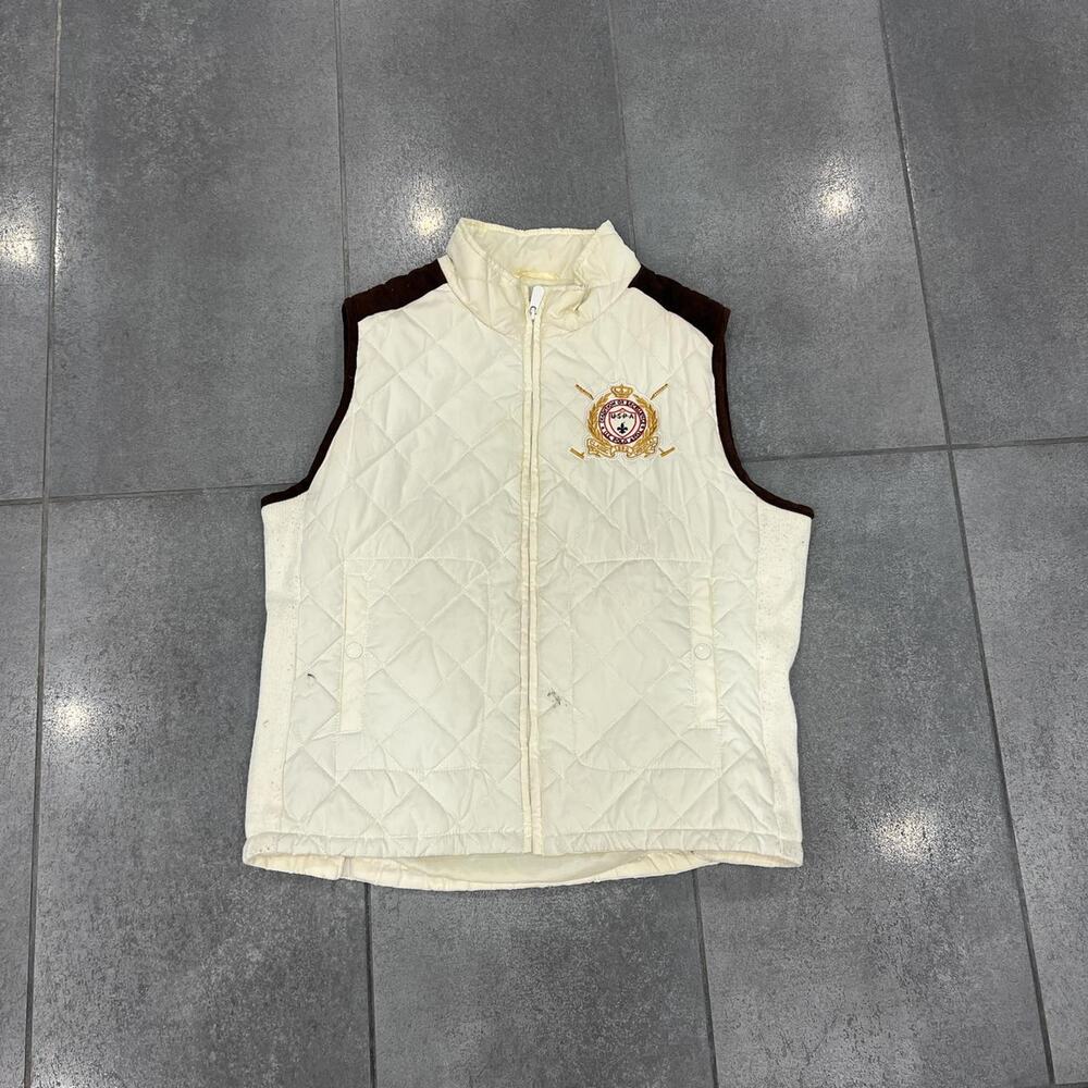 Cream and white quilted